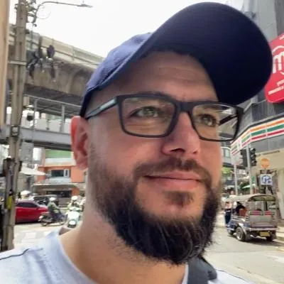 Portrait of David Cruz Anaya, founder and sole engineer of Paglipat